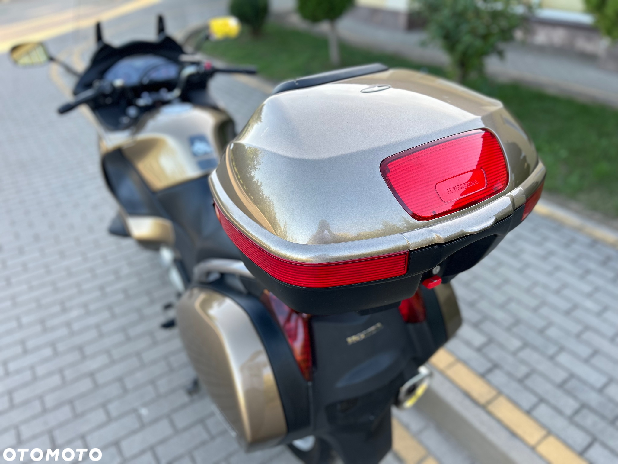 Honda NT - 29