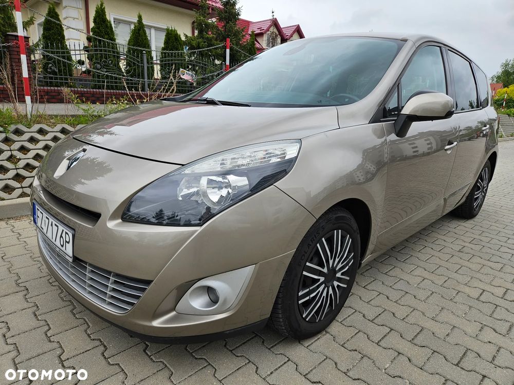Renault Grand Scenic 1.6 16V 110 Dynamique - 1