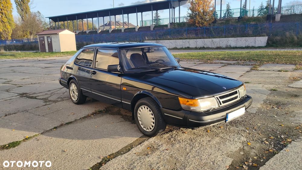 Saab 900 - 12