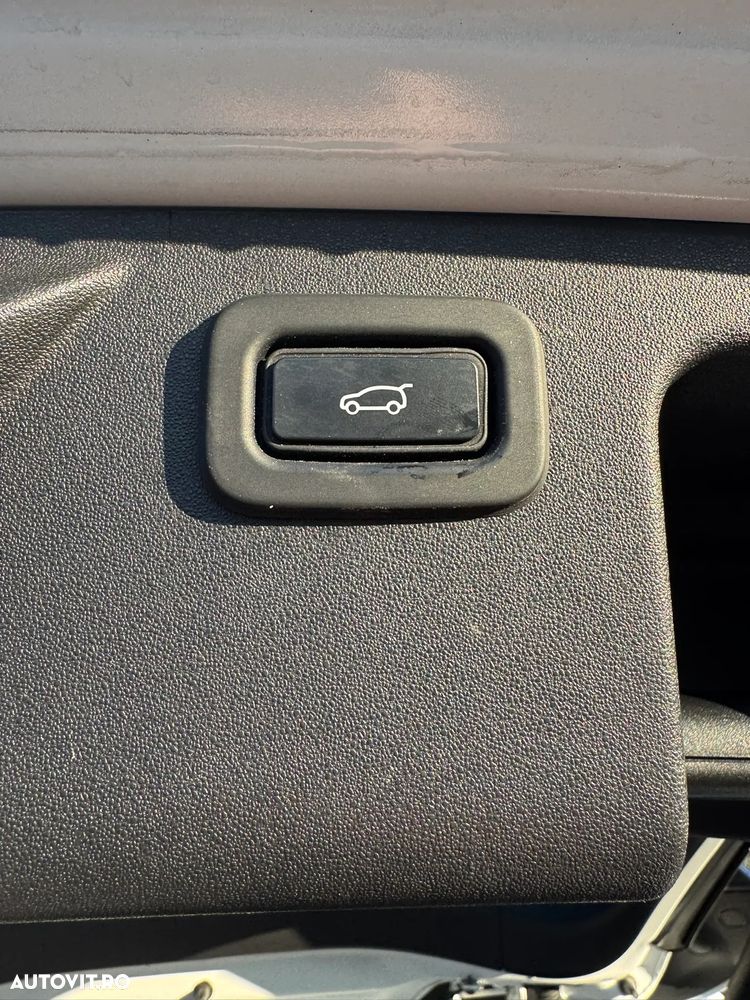 Land Rover Discovery Sport 2.0 D180 R-Dynamic MHEV - 19