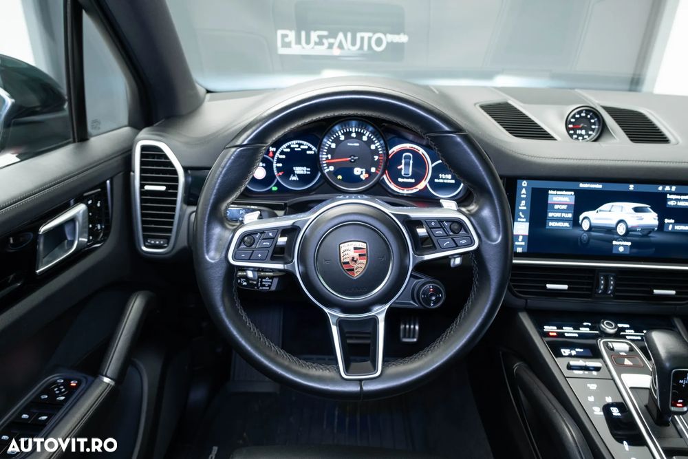 Porsche Cayenne S - 37