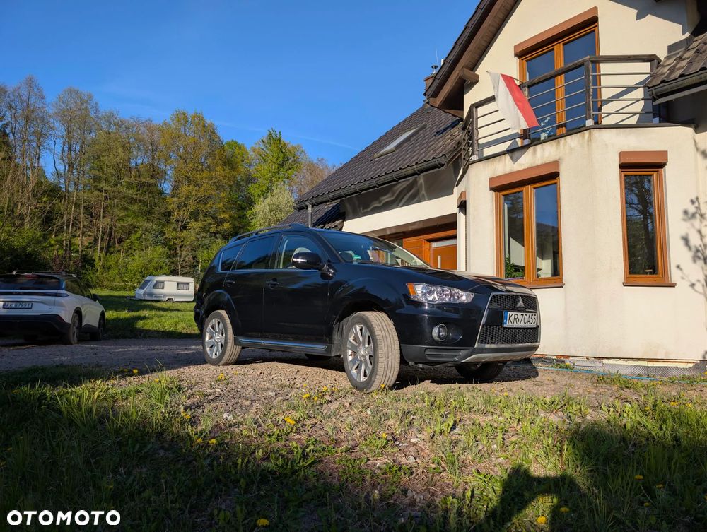 Mitsubishi Outlander 2.4 Instyle EU5 CVT - 1