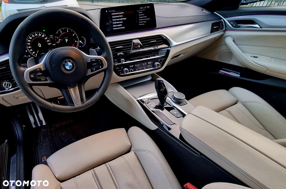 BMW Seria 5 530d xDrive Sport Line sport - 7