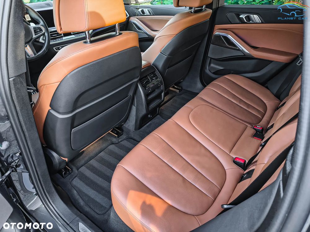 BMW X6 xDrive40d - 18