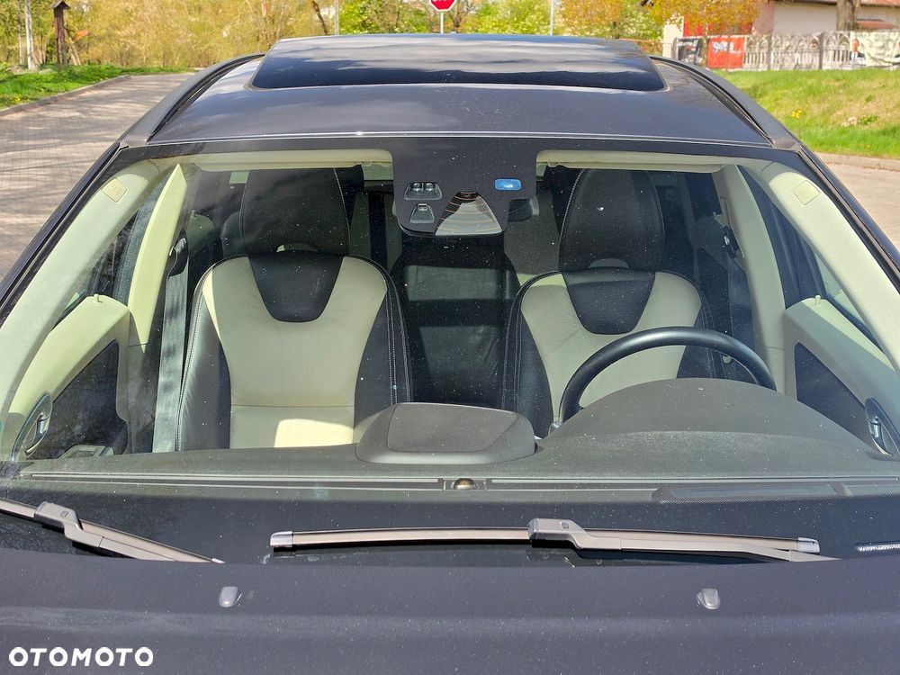 Volvo XC 60 D5 AWD Summum - 33