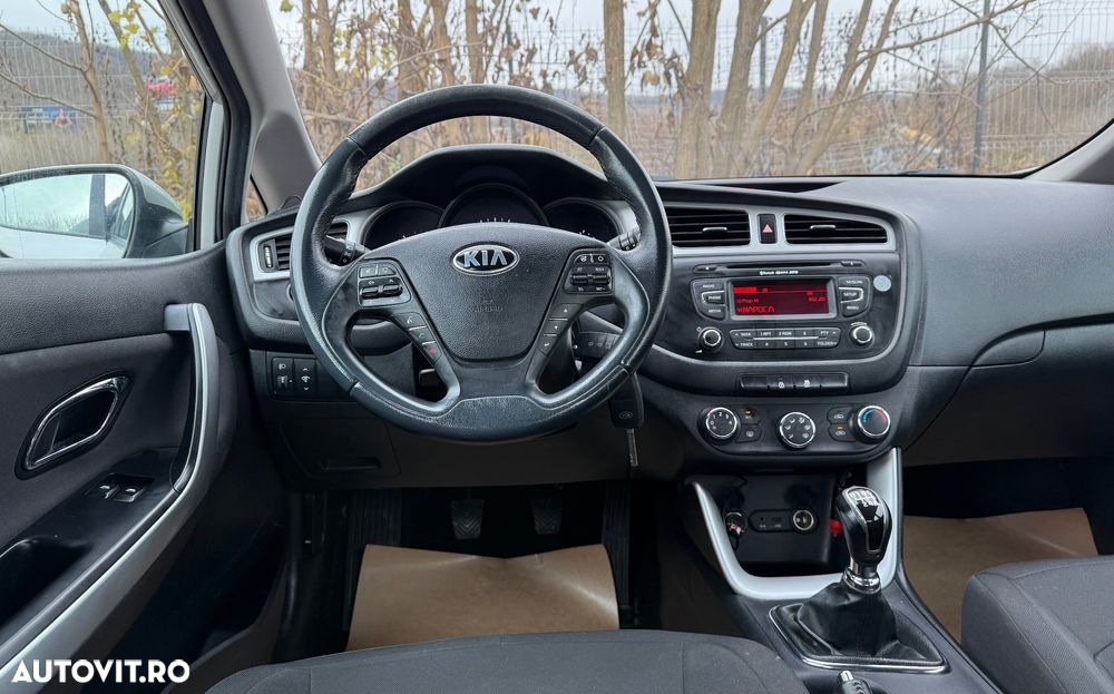 Kia Ceed Cee'd 1.4 DSL STAR - 29