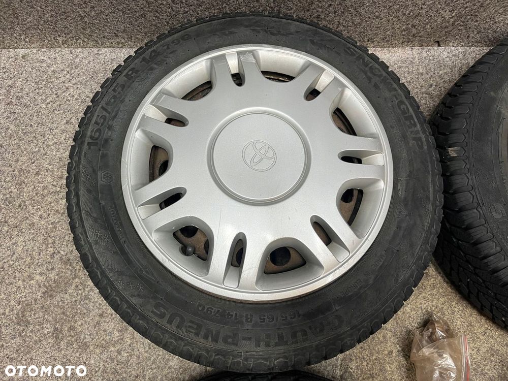Kola felgi opony ZIMA kolpaki nakretki R14 4x100 5.5J ET49 Toyota Yaris I - 3