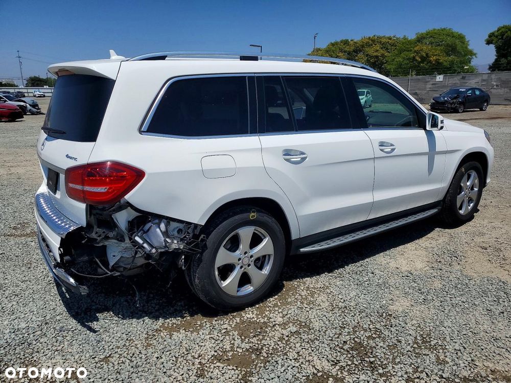 Mercedes-Benz GLS - 3