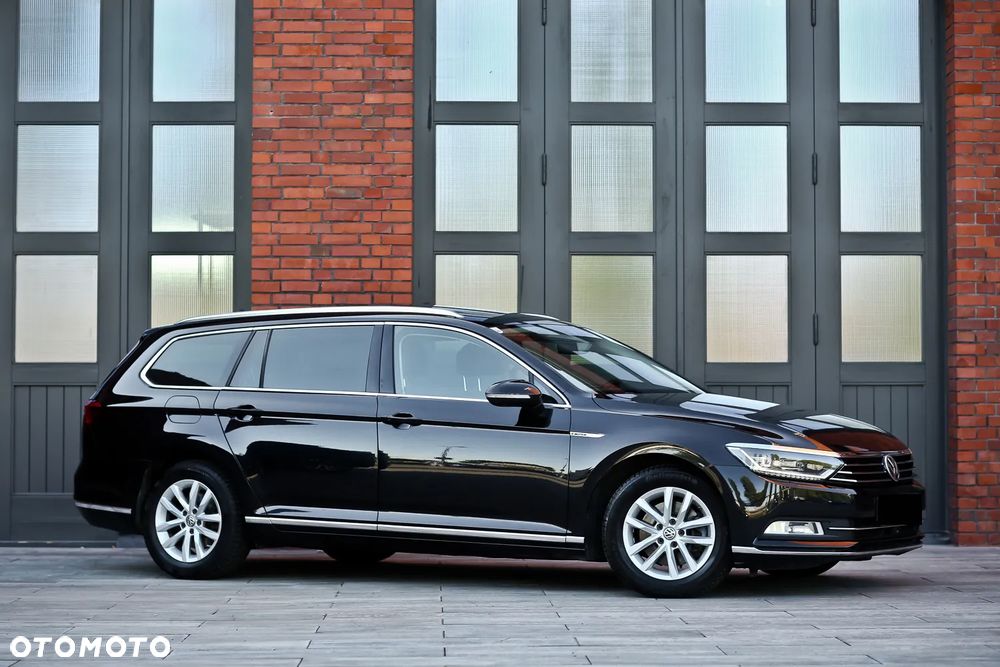 Volkswagen Passat Variant 2.0 TDI SCR 4Motion DSG Highline - 4