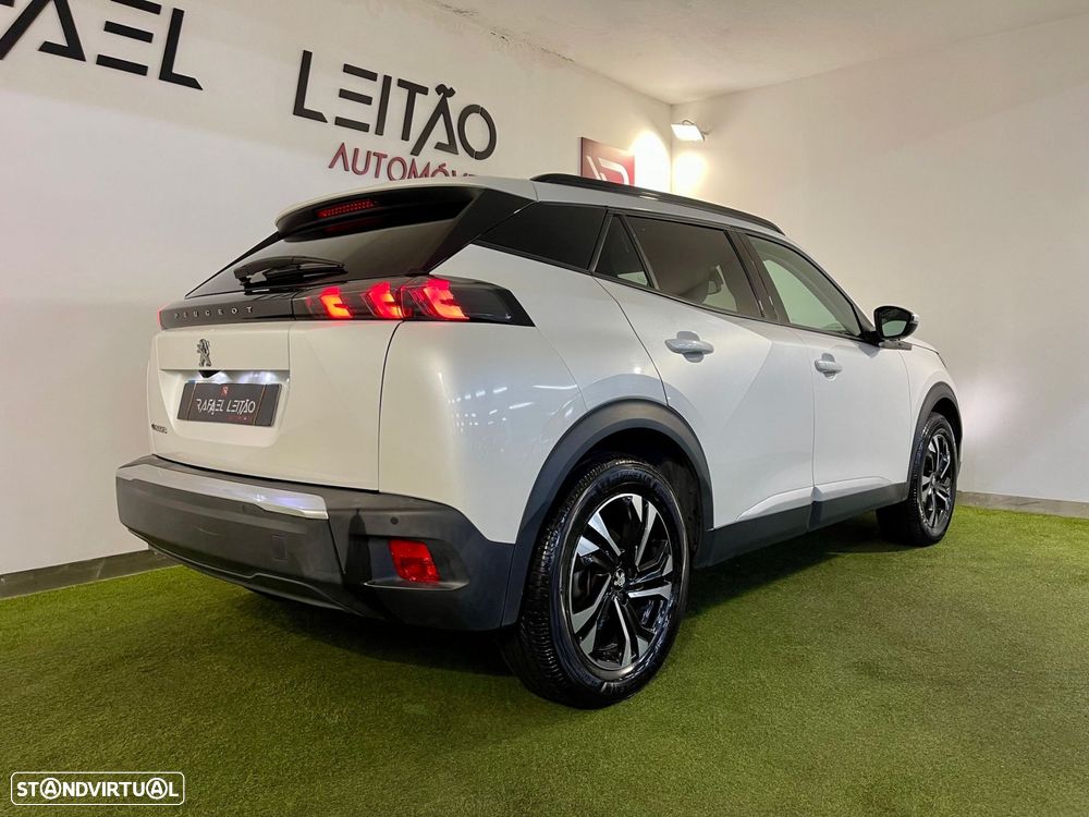 Peugeot e-2008 50 kWh Allure - 6