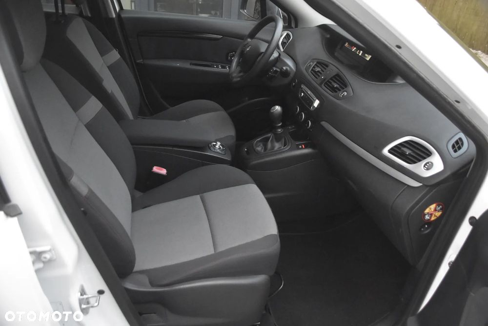 Renault Scenic 1.5 dCi Authentique - 8