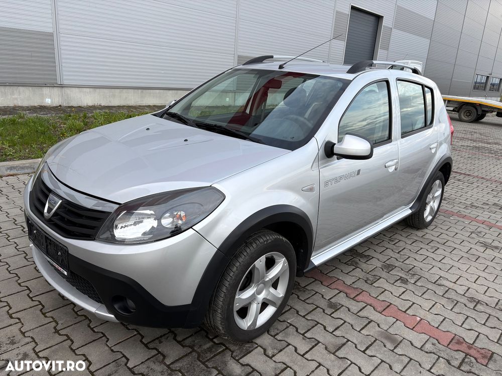Dacia Sandero 1.5 DCI Stepway II - 1