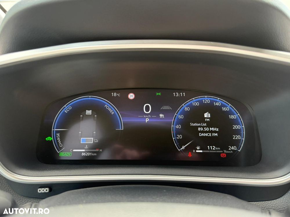 Toyota Corolla Cross - 30