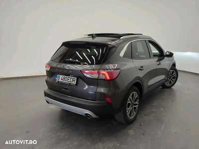 Ford Kuga - 3
