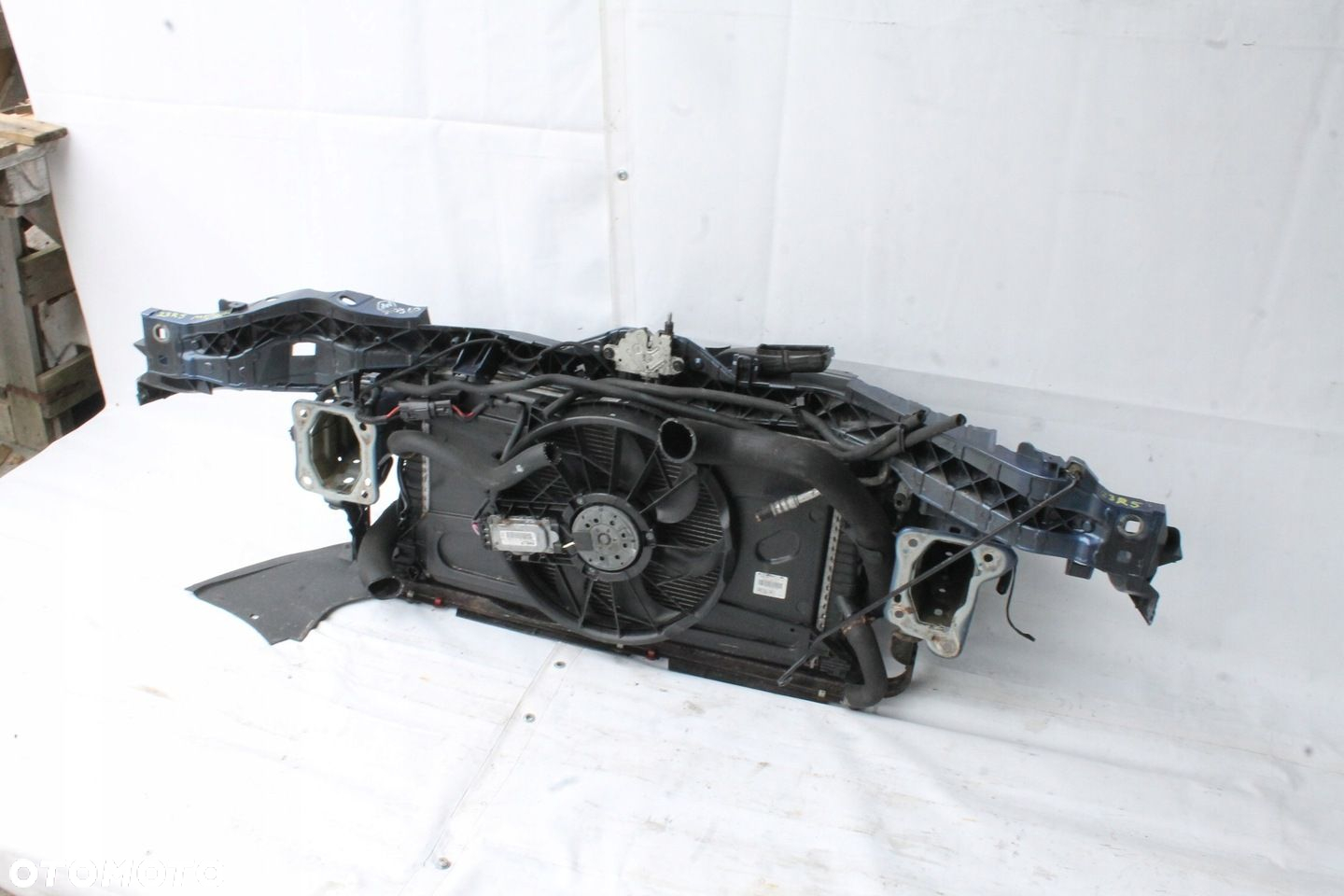 PAS PRZEDNI CHŁODNICE FORD FOCUS MK2 LIFT 2007R- 2.0 TDCI AUTOMAT - 5