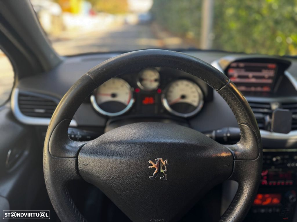 Peugeot 207 1.6 HDi Sport - 12