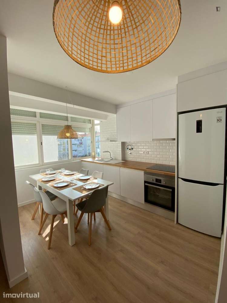 Quarto - localizado em Oeiras Lisbon - Grande imagem: 3/11