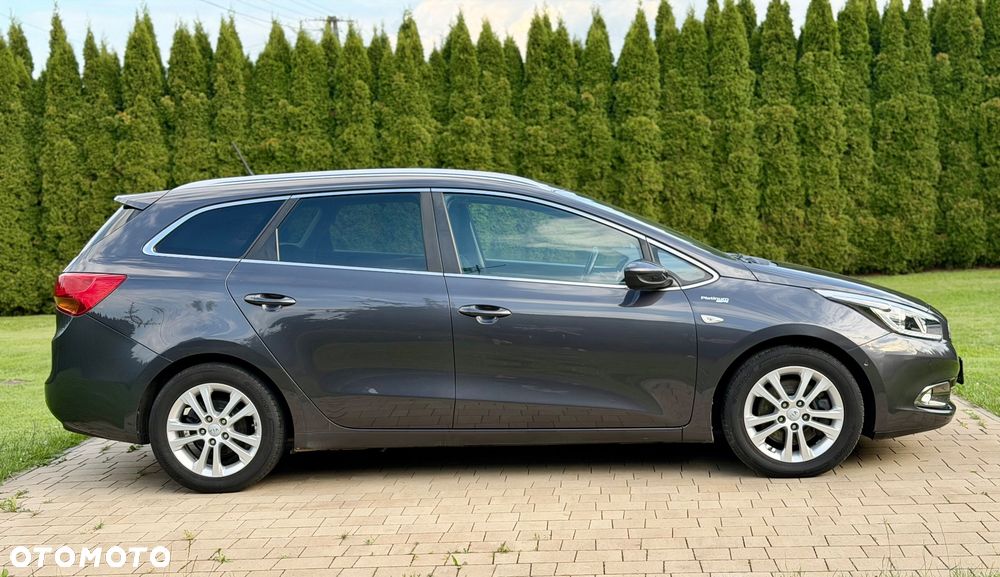Kia Ceed 1.6 CRDi 128 ISG Platinum Edition - 16