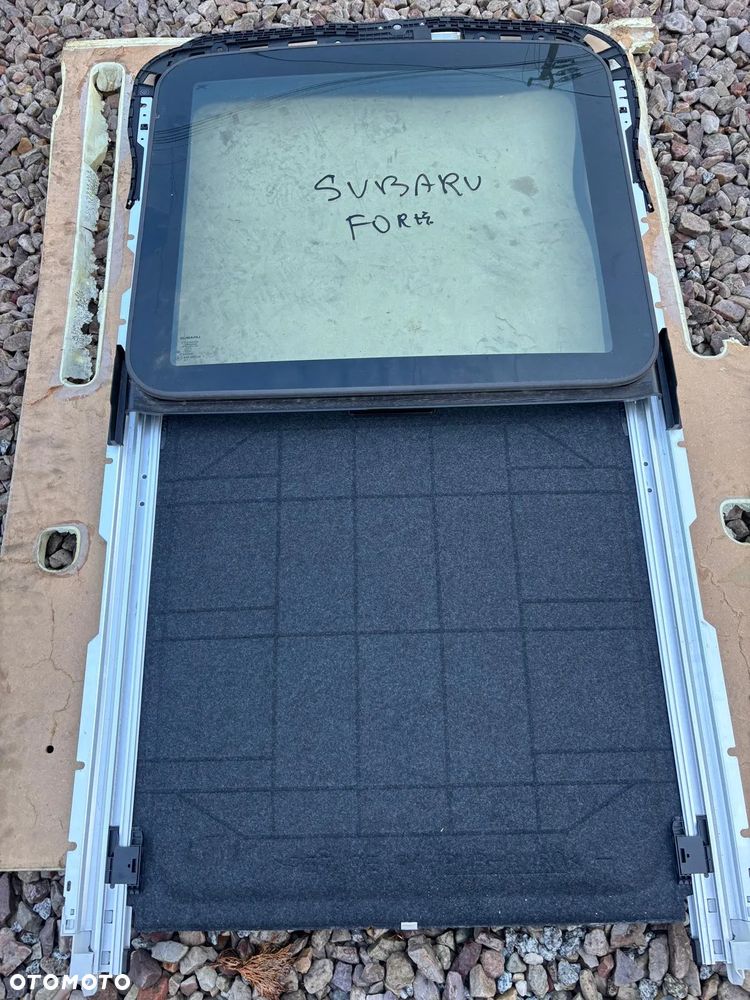 SUBARU FORESTER  2023-26  SZYBERDACH - 1