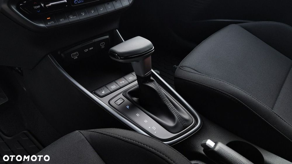 Hyundai Bayon 1.0 T-GDI Smart Black DCT - 14