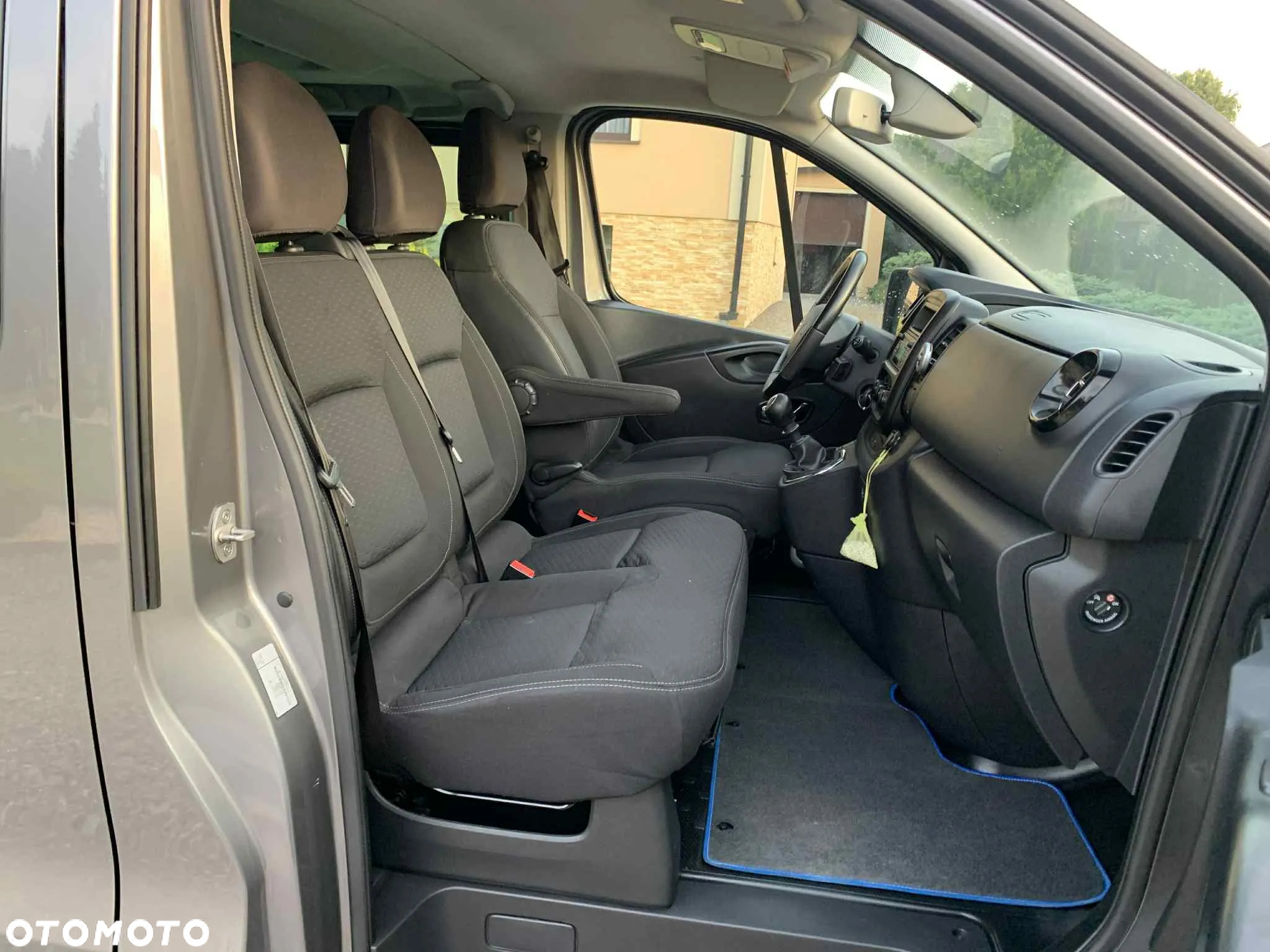 Opel Vivaro - 30