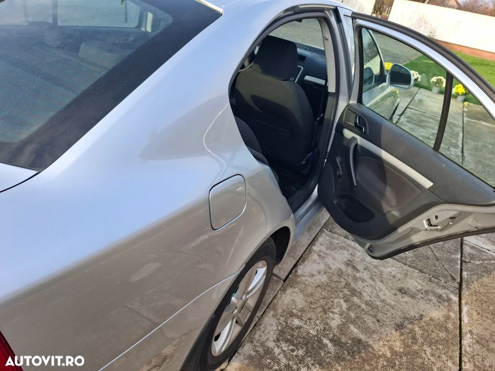 Skoda Octavia 1.6 Active - 6