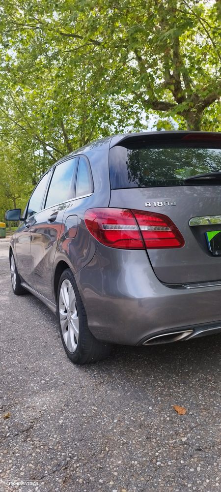 Mercedes-Benz B 180 (CDI) d Urban - 4