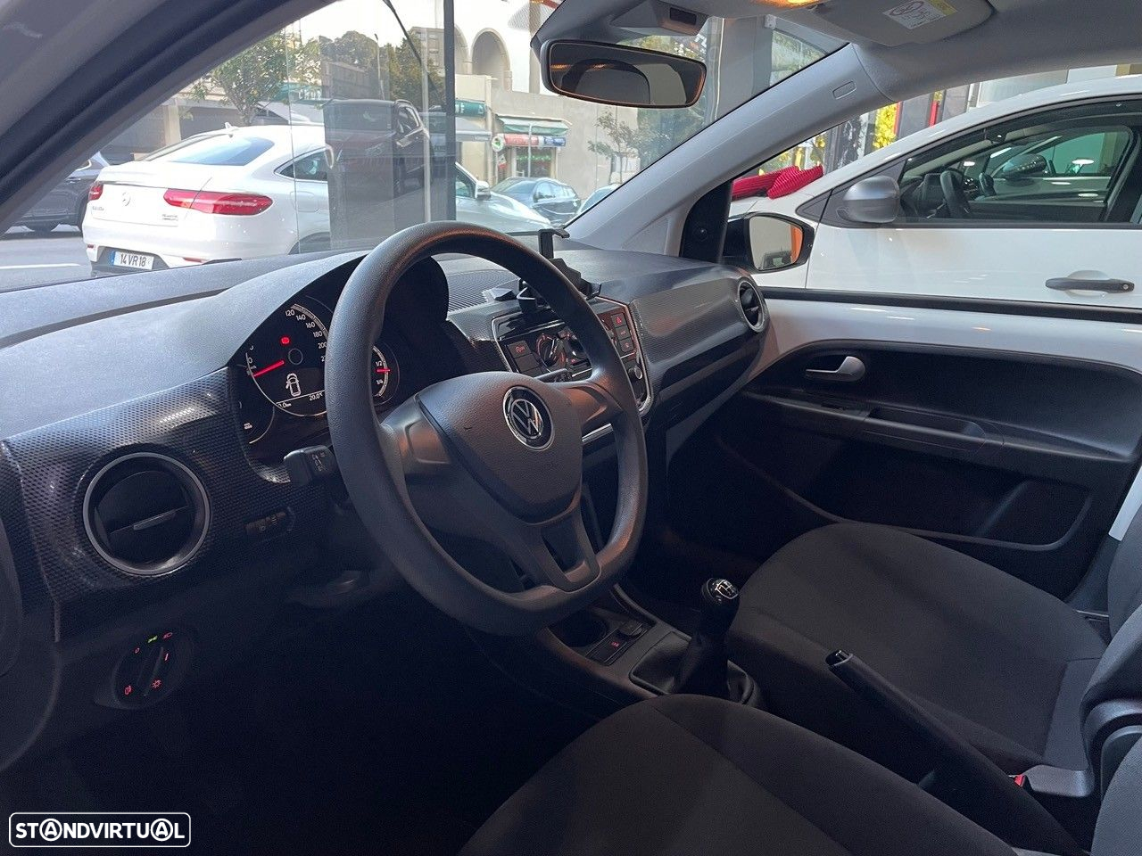 VW Up! 1.0 Move - 8