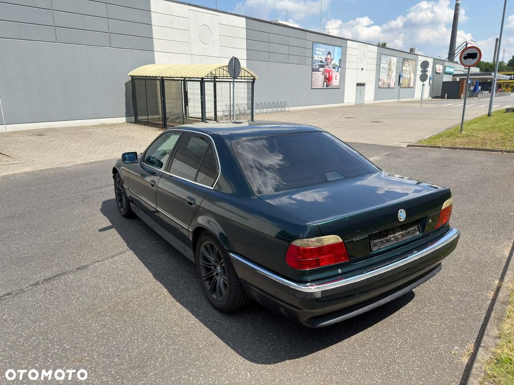 BMW Seria 7 - 5