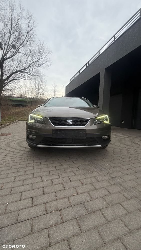 Seat Leon 2.0 TDI DPF Start&Stop DSG XCELLENCE - 1