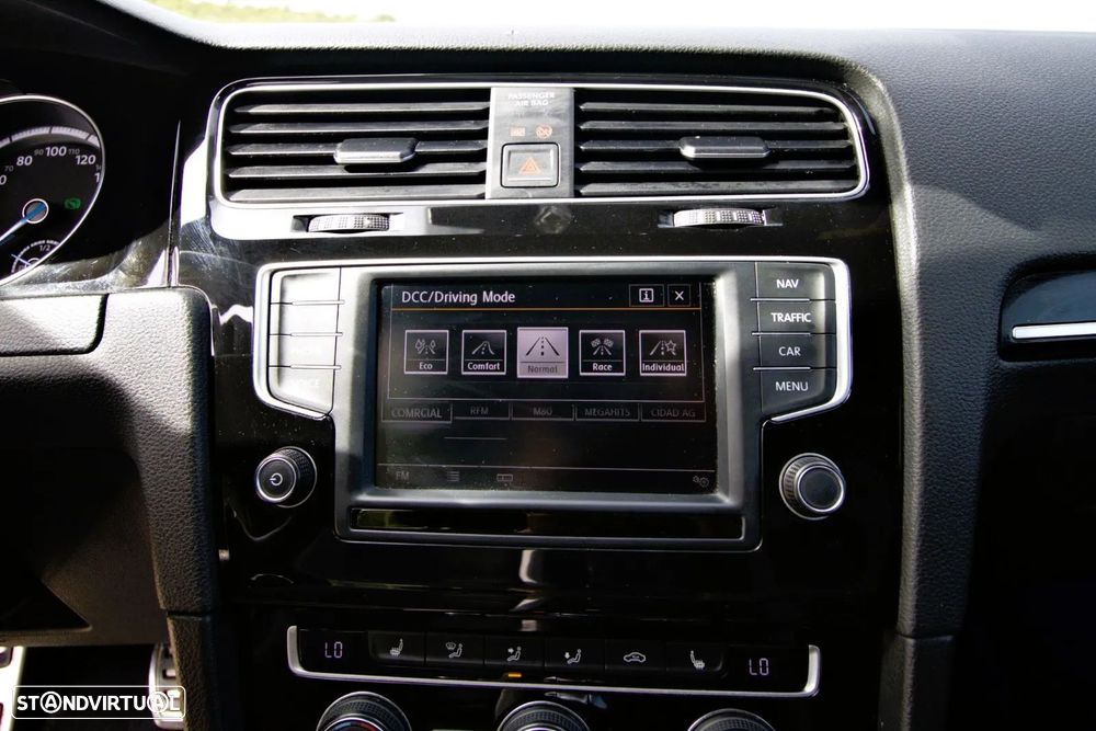 VW Golf 2.0 TSI R DSG - 11