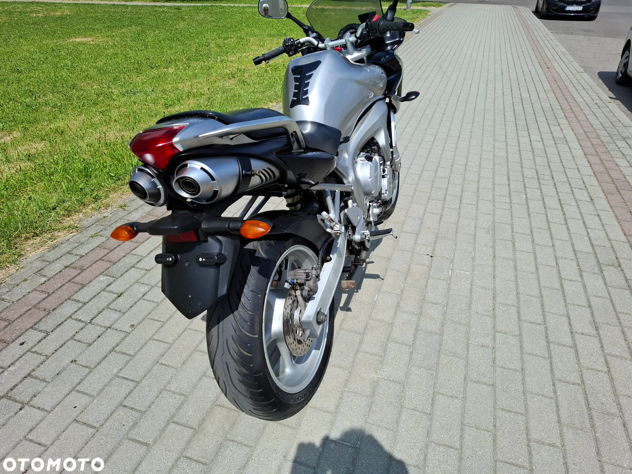 Yamaha FZ6 - 6