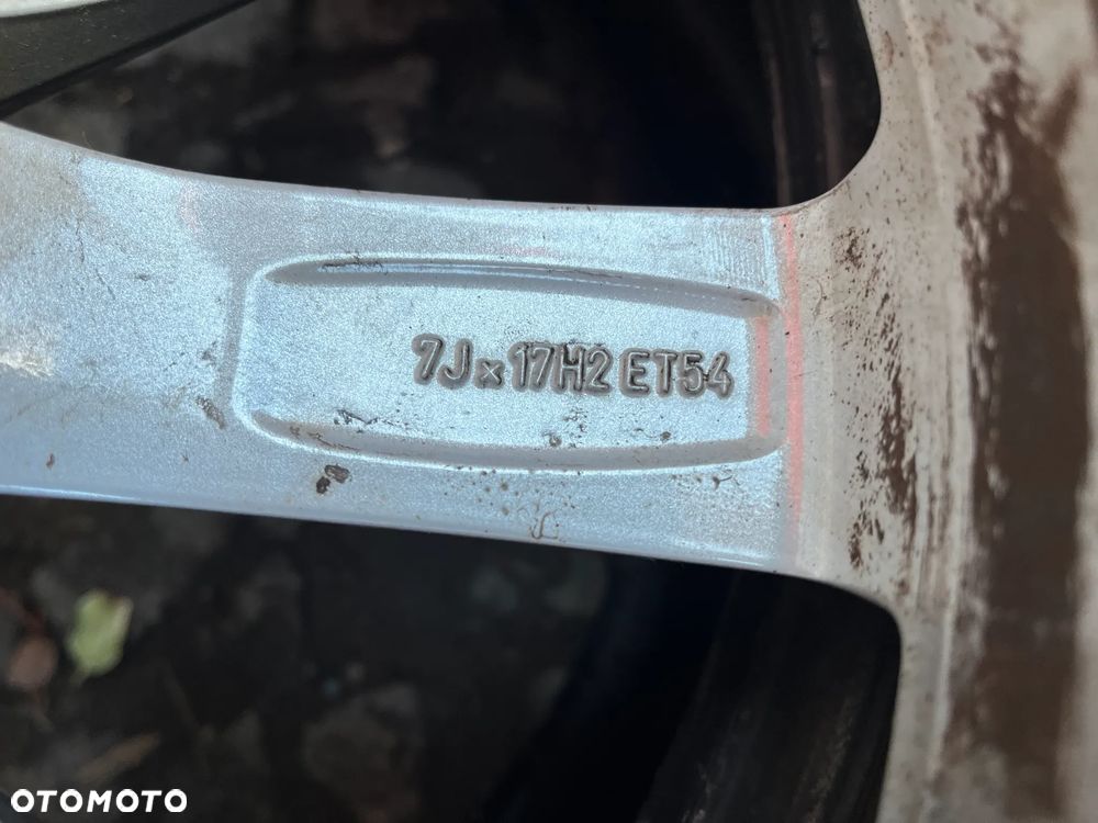 Felga VW Golf 5x112 17 7J ET 54 5K7601025B - 6