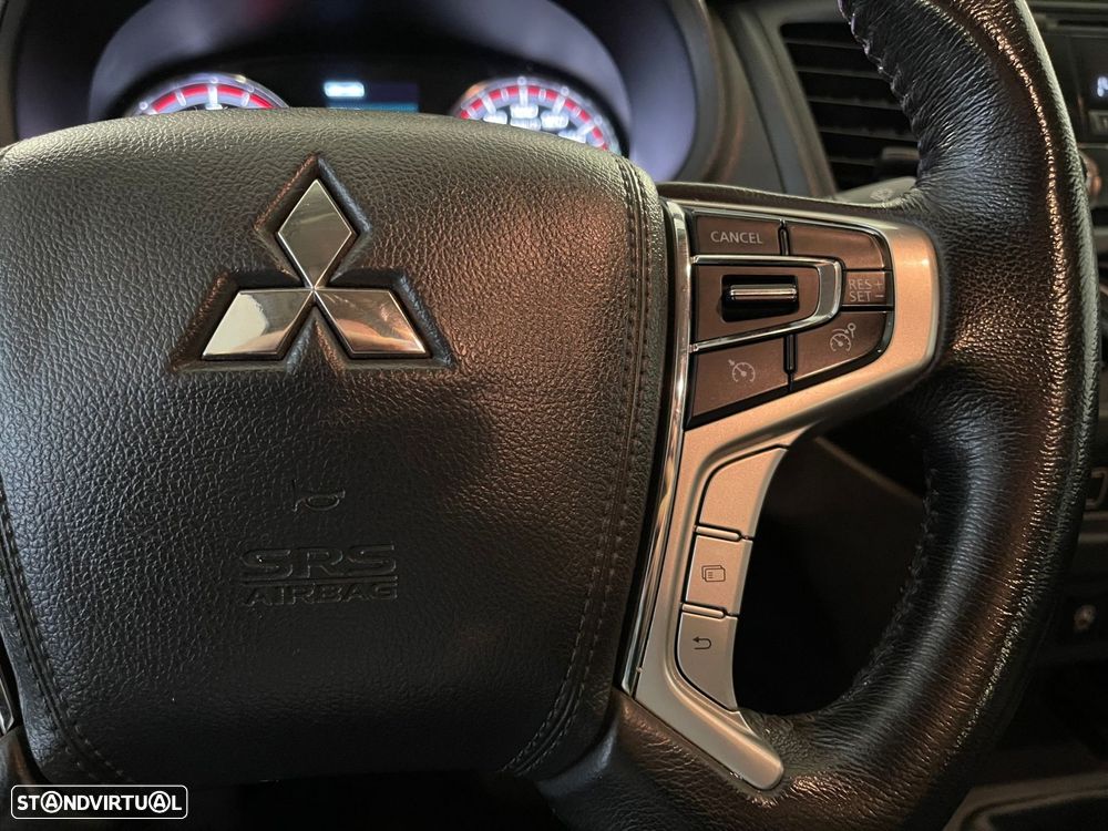 Mitsubishi L200 2.3 DI-D Strakar CD Intense 4WD - 17