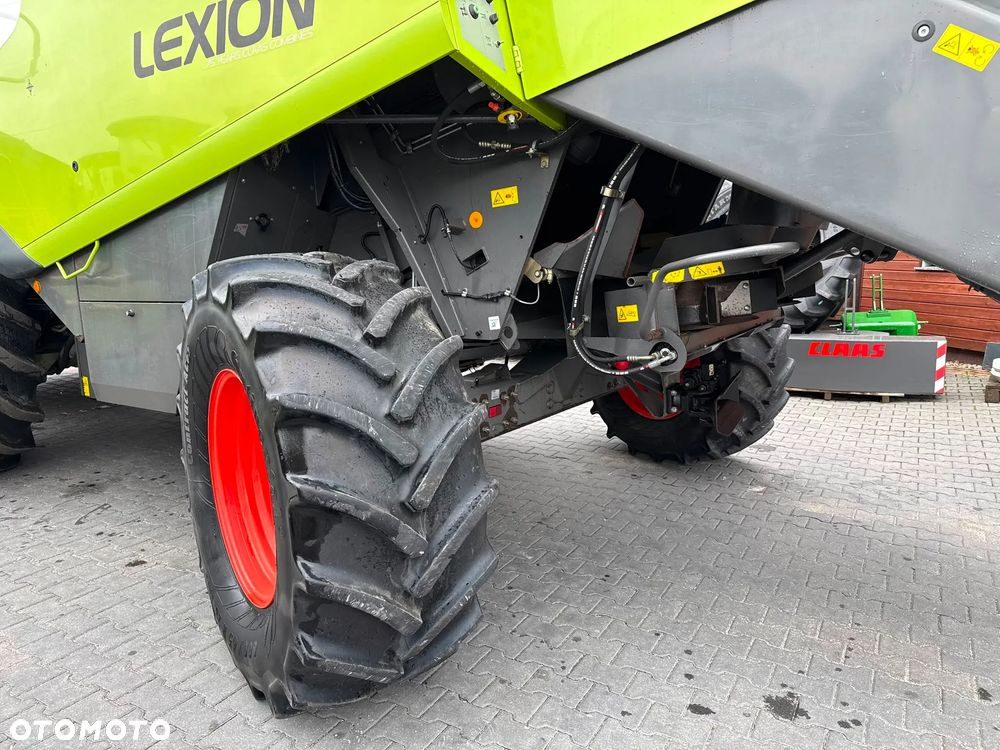 Claas LEXION 670 660  650 JOHN DEERE SERI T 670 - 27