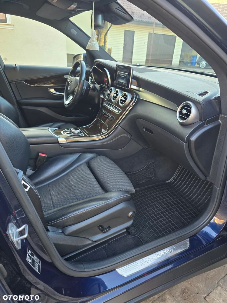 Mercedes-Benz GLC 220 d 4Matic 9G-TRONIC - 12