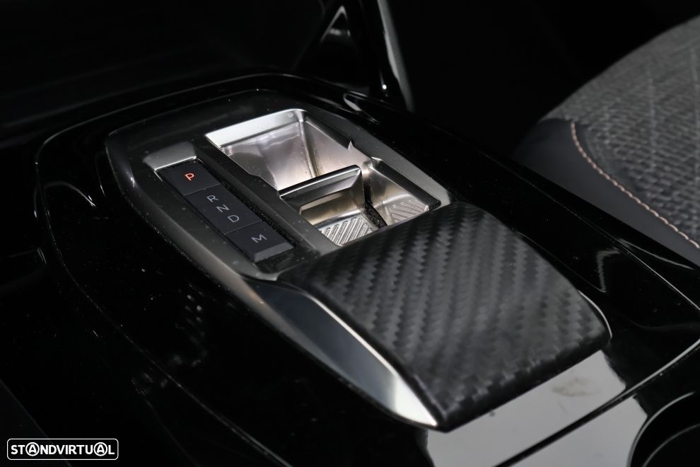 Peugeot 2008 1.2 Hybrid Allure e-DCS6 - 7