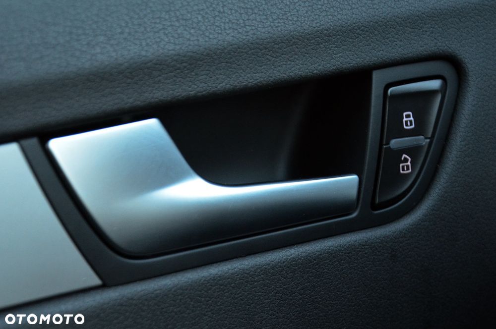 Audi A4 Avant 2.0 TDI e DPF Ambiente - 18