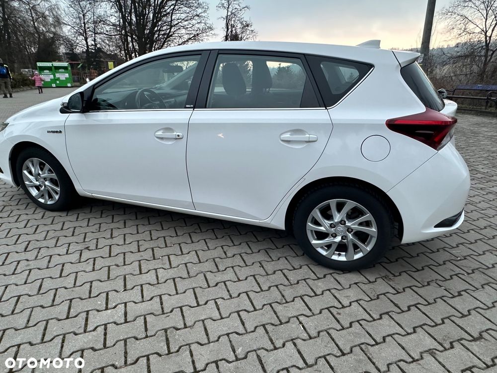 Toyota Auris 1.8 HSD Prestige - 5