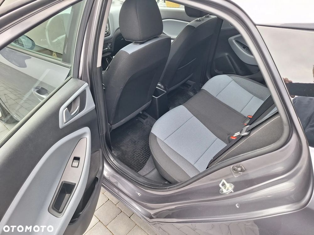 Hyundai i20 1.2 Comfort - 20