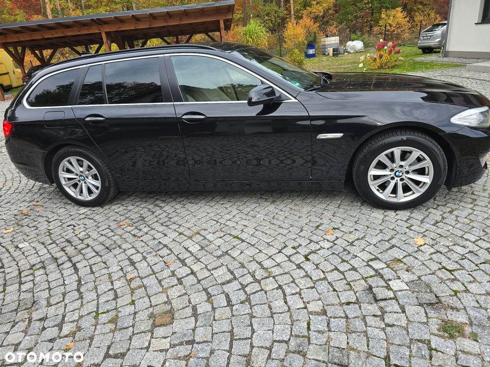 BMW Seria 5 520d - 33