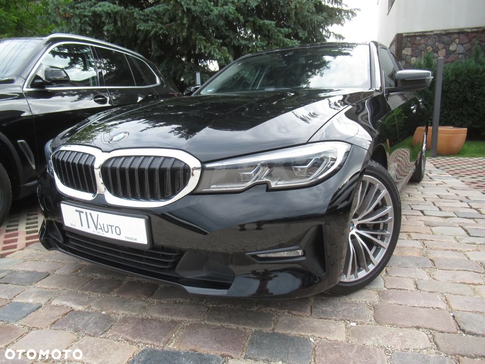BMW Seria 3 330i xDrive - 2