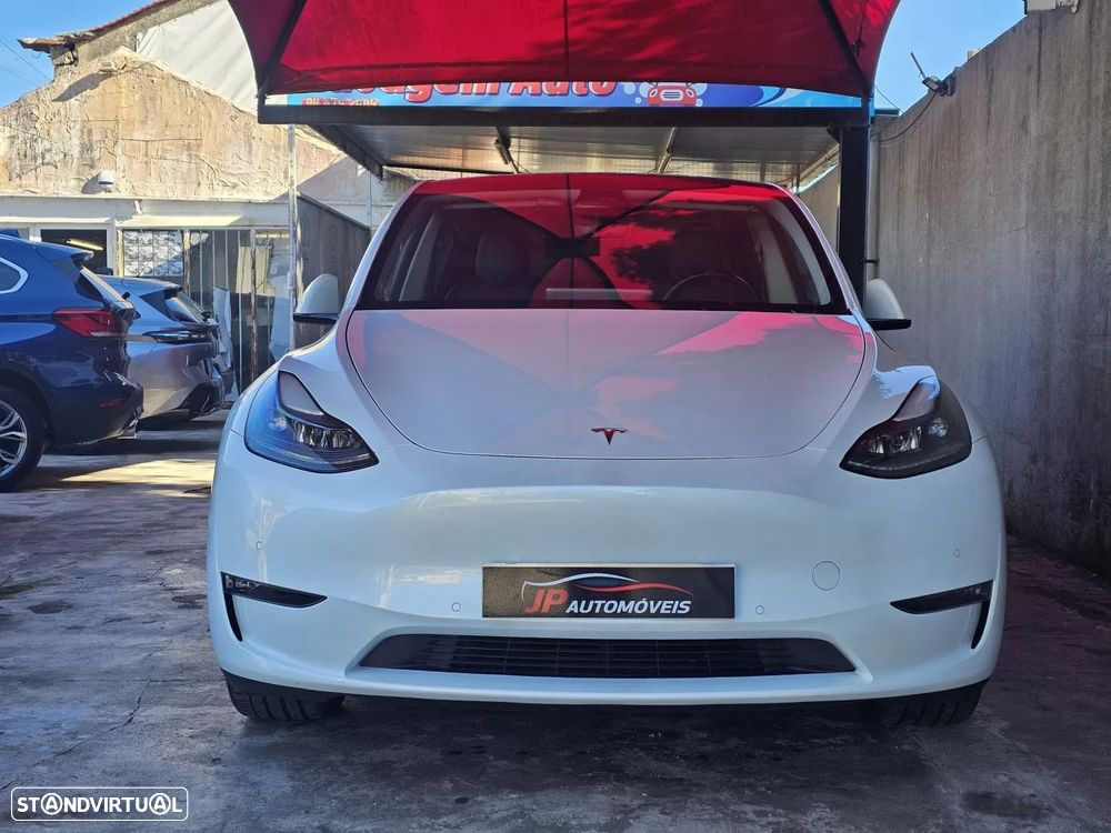 Tesla Model Y Long Range Dual Motor AWD — photo 2