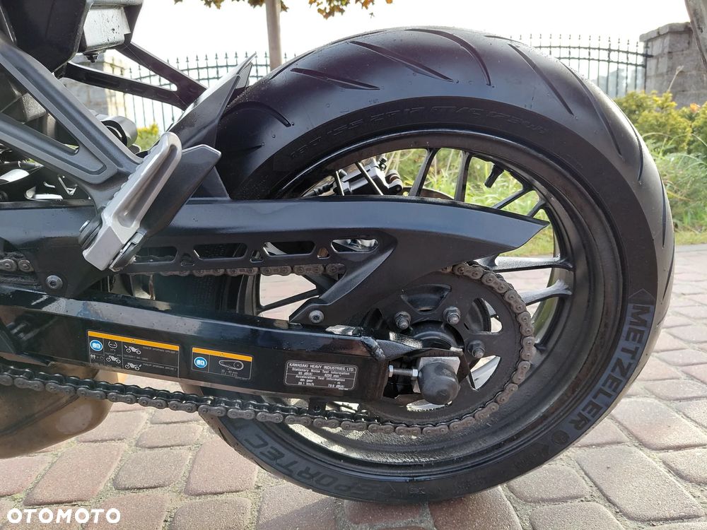 Kawasaki Z 900 - 22