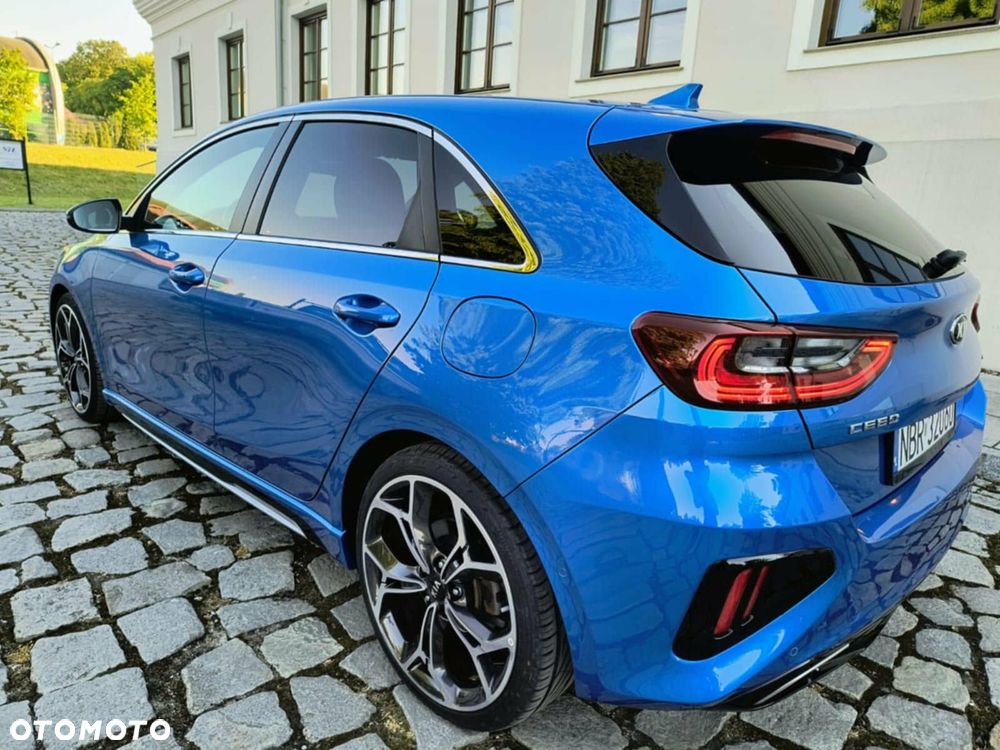 Kia Ceed - 13