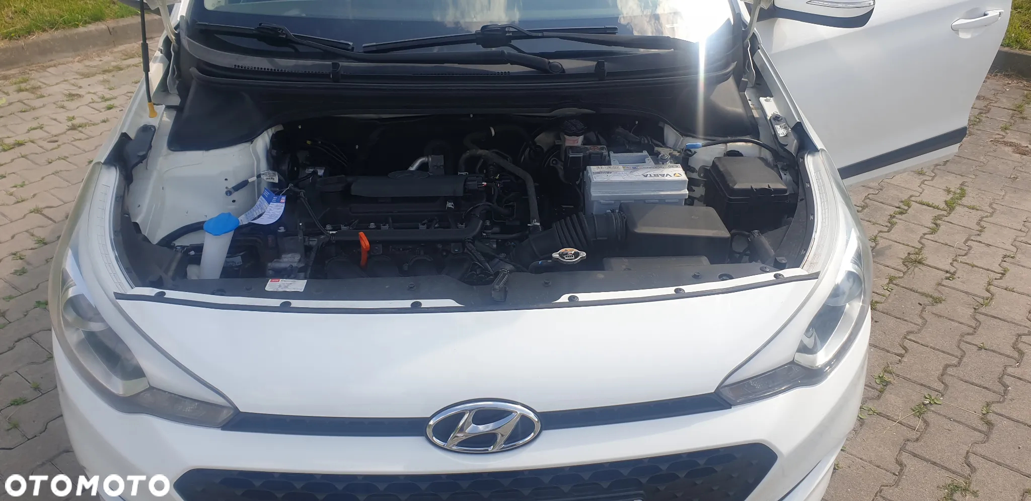 Hyundai i20 1.4 YES Gold - 37