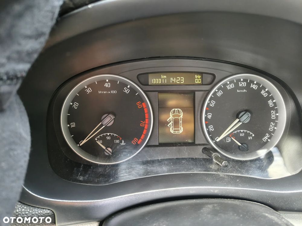 Skoda Roomster 1.4 16V Active - 11