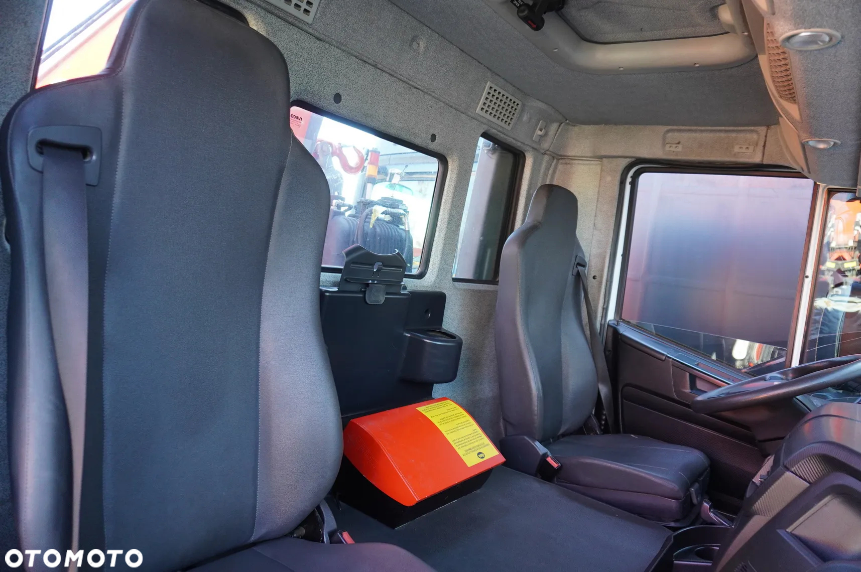Iveco Stralis 310 E6 / NOWA Wywrotka 3-stronna / Dźwig Fassi F135 z pilotem - 24