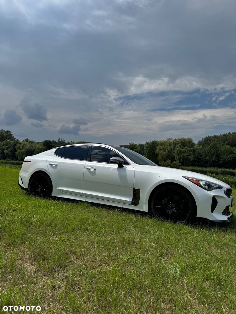 Kia Stinger 2.0 T-GDI GT Line - 1