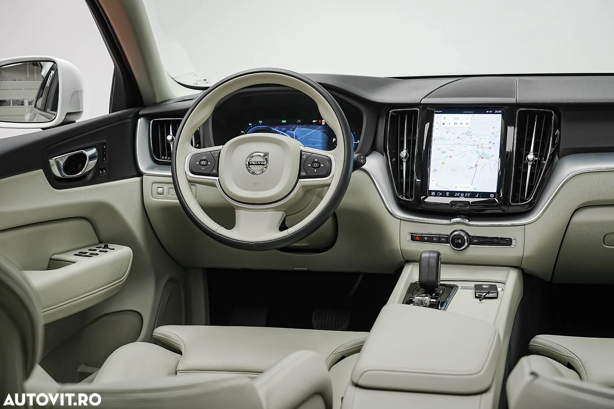 Volvo XC 60 Recharge T6 Twin Engine eAWD Inscription Expression - 30